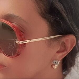 Elegant Pink Sunglasses